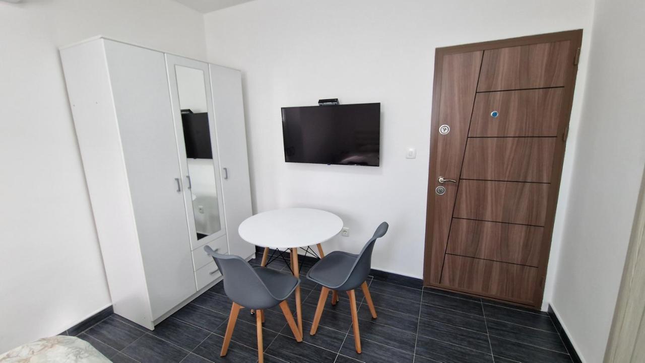 Appartamento Apartman Tolosi 2 Podgorica Esterno foto
