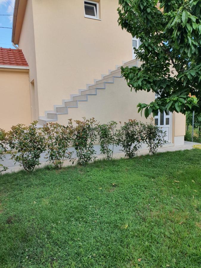 Appartamento Apartman Tolosi 2 Podgorica Esterno foto